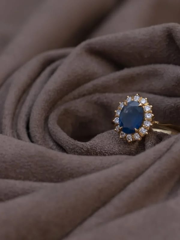 Safir Mavisi Taşlı Yüzük Gold Renk