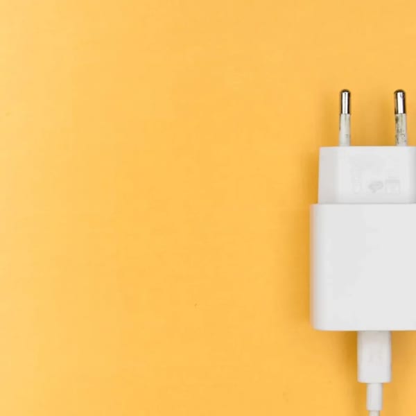 20 W USB-C Şarj Adaptörü